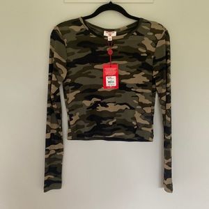 True religion camo mesh long sleeve
